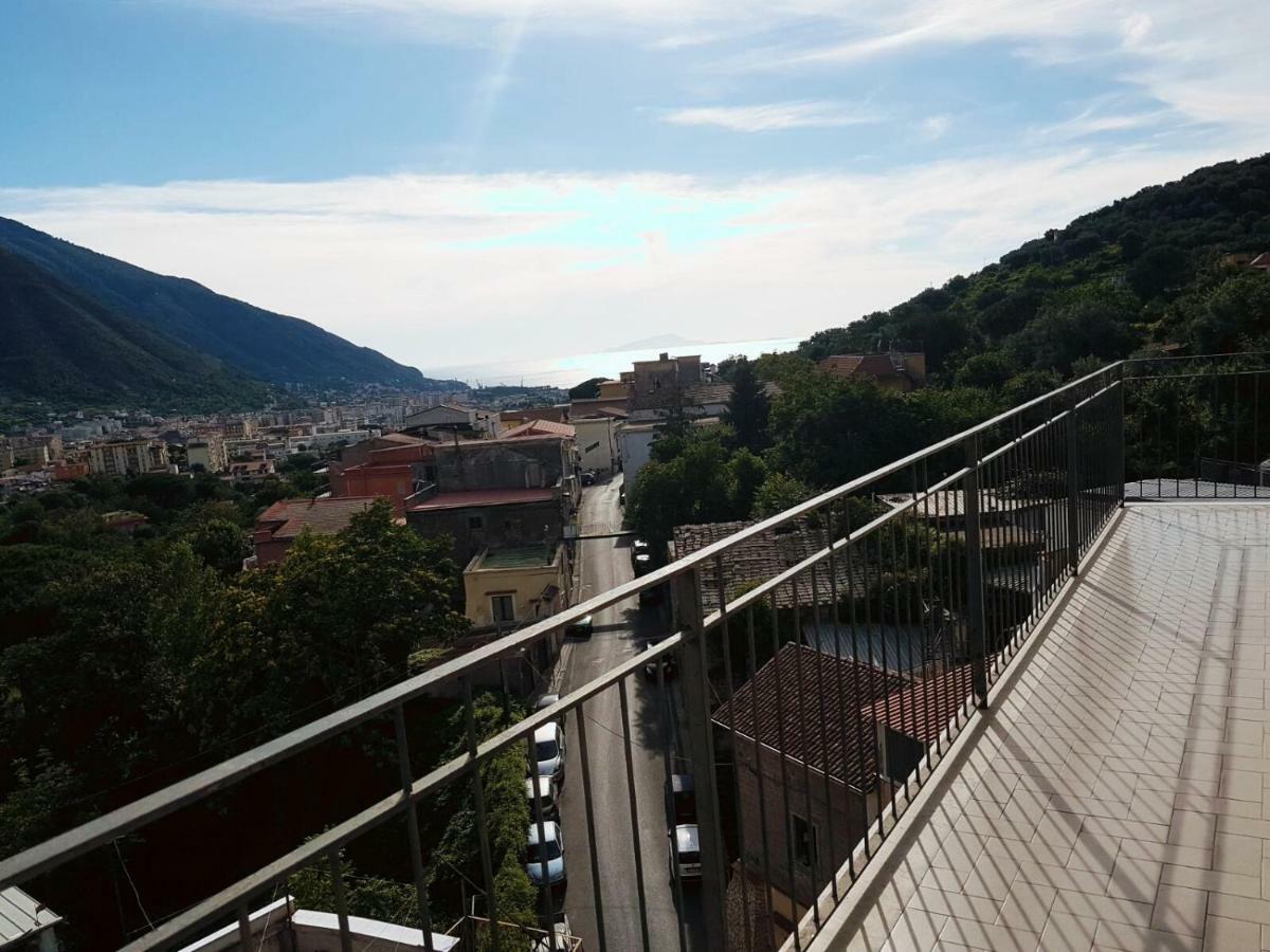 مبيت وإفطار Casola di Napoli Il Rifugio Sui Due Golfi المظهر الخارجي الصورة